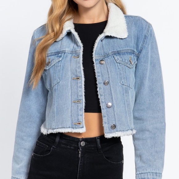 Last New Crop Denim Jean Jacket Frayed Sherpa Inner Fur Long Sleeve Premium - Picture 3 of 10